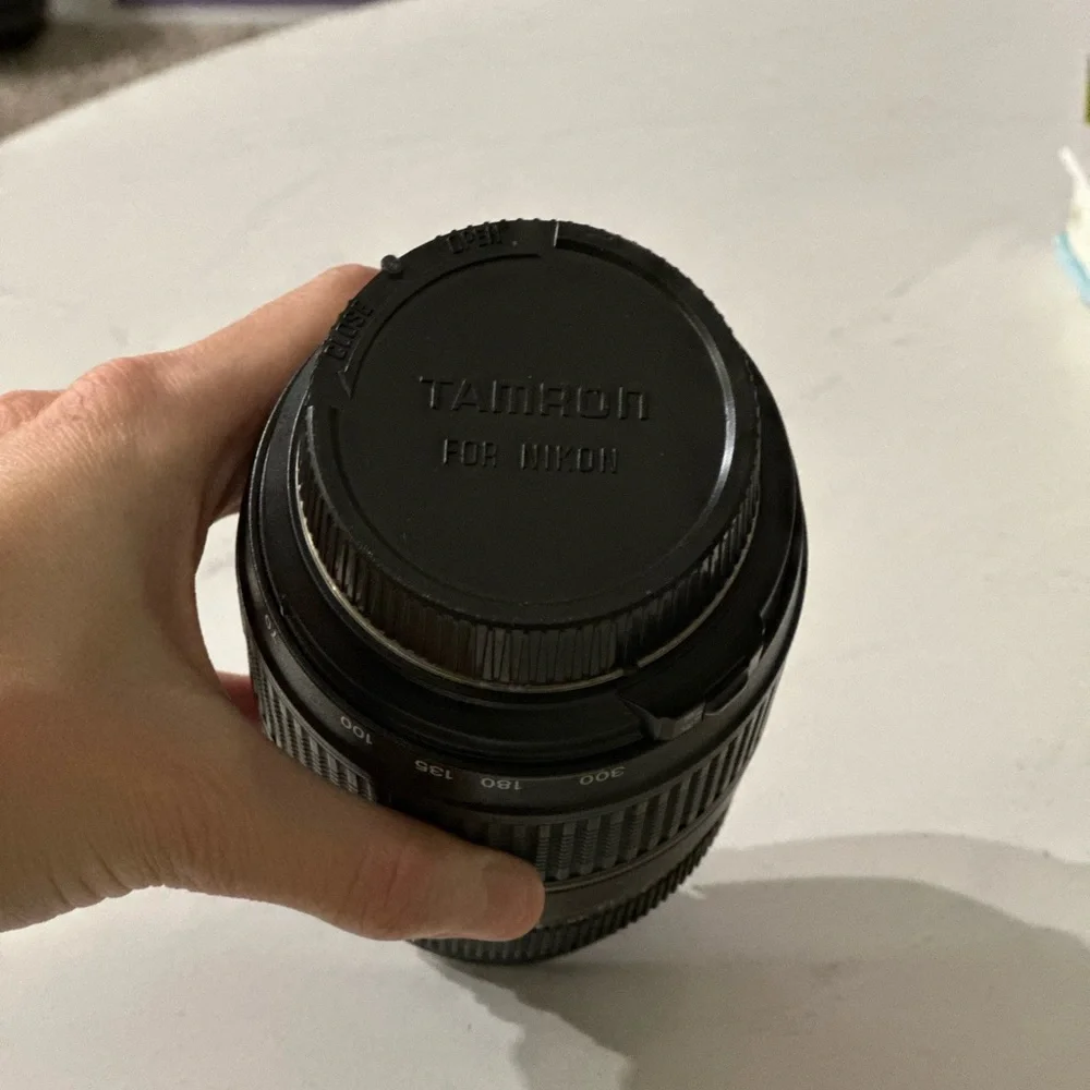Tamron 70-300mm f/4 Camera Lens (for Nikon Camera)